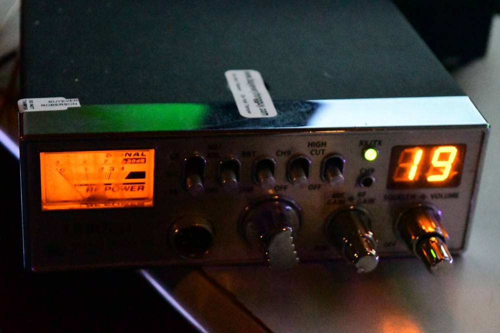 Uniden Bearcat PC687 Core CB Unit Only Powers On Rare W6c
