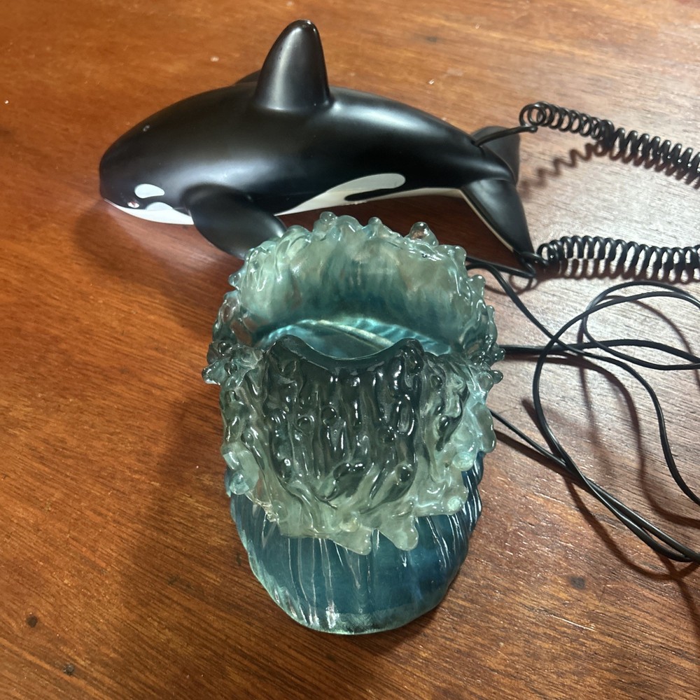 Orka Whale Phone