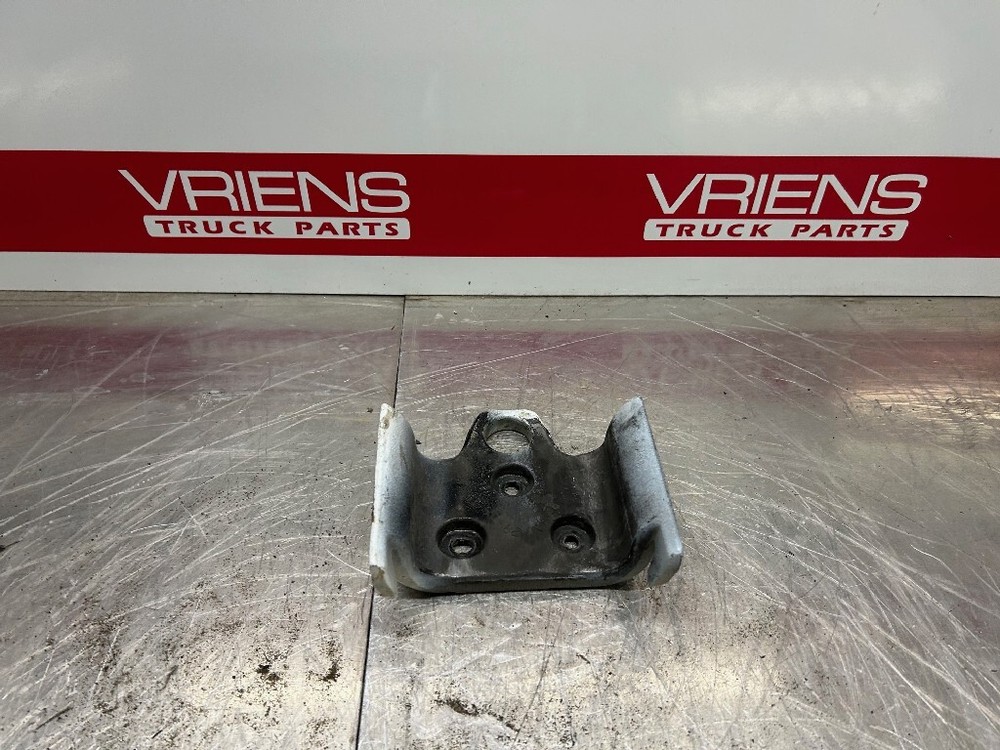 PACCAR KENWORTH PETERBILT L67-6018 SUPPORT-HOOD GUIDE