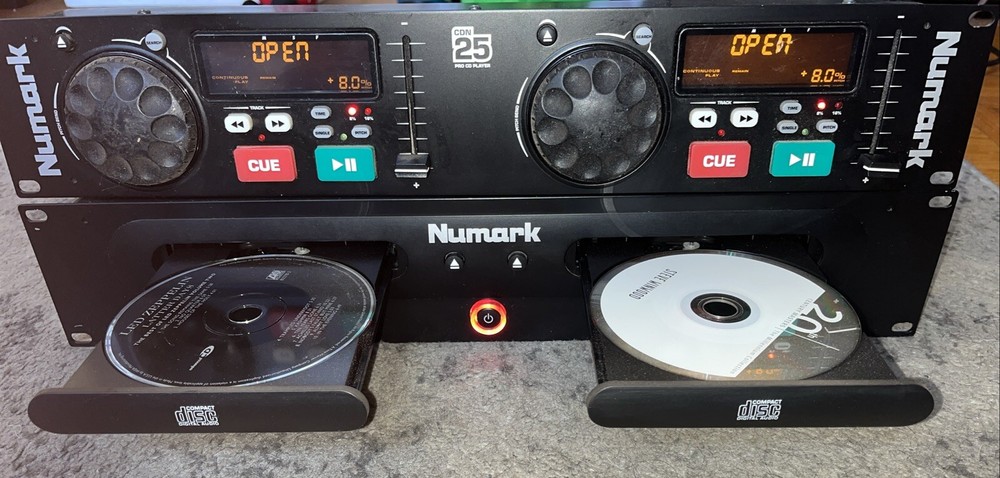 Numark CDN25 Professional Dual CD Player W/ Controller