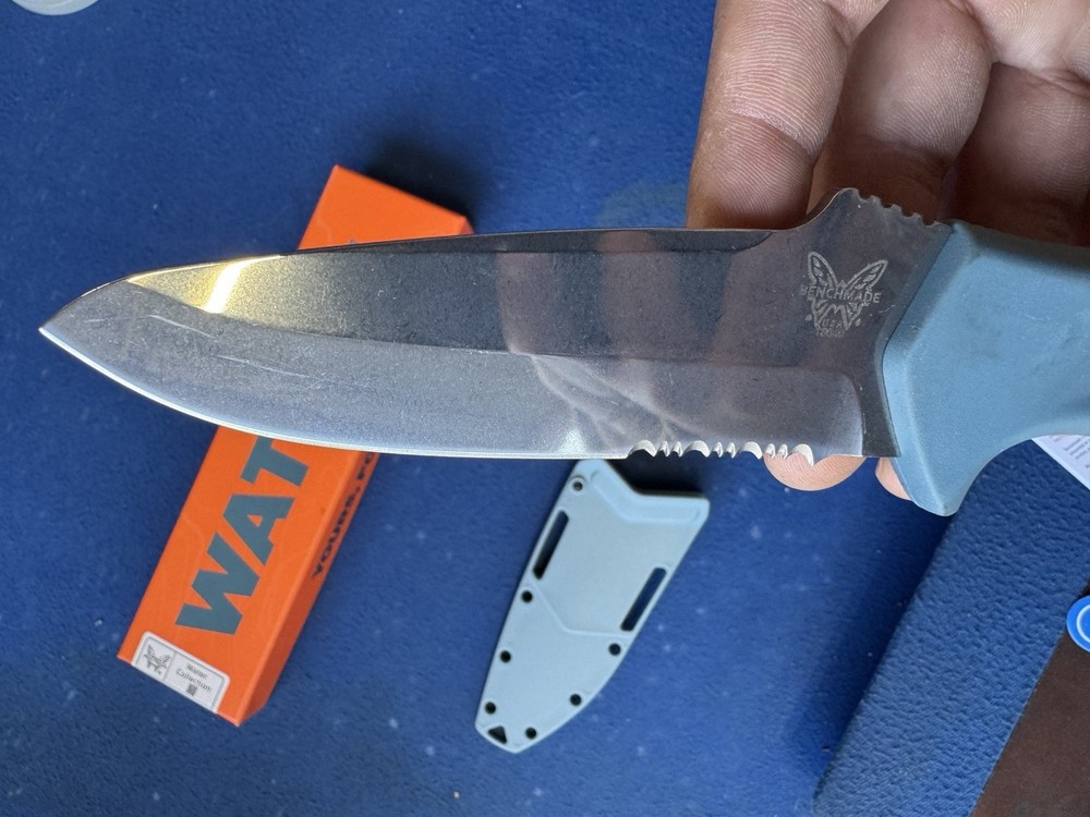 Benchmade Undercurrent Sheepsfoot Depth Blue Santoprene Handle 18040S