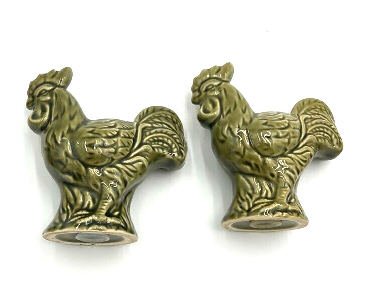 Green Rooster Retro Ceramic Salt & Pepper Set