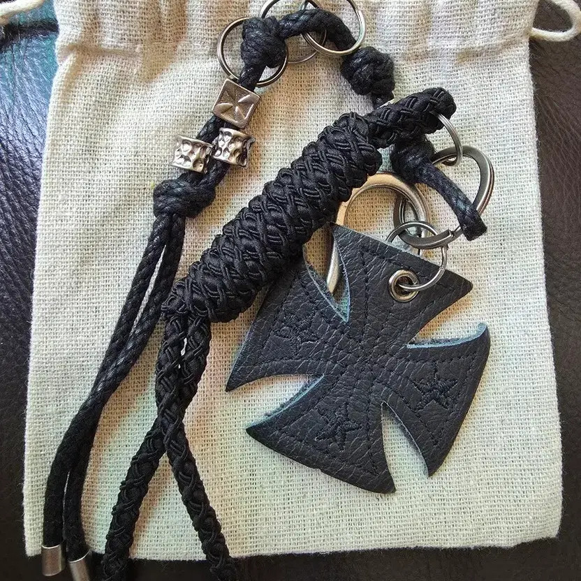 Etce Cross Leather Keyring Official