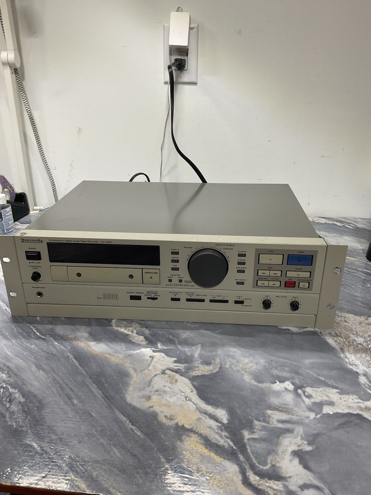 PANASONIC SV-3800 PROFESSIONAL DAT PLAYER RECORDER FOR PART ONLY