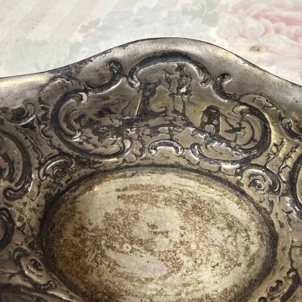 Hanau 800 Silver Repousse Footed Bowl