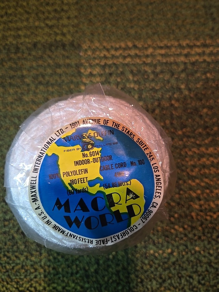 Macra World 4mm 60yds #6014 White