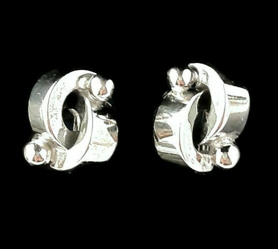 Vintage ELAN Silvertone Abstract Earrings Screw Back