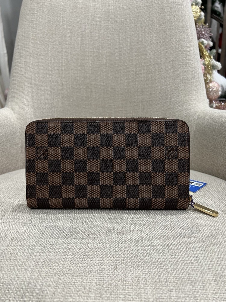 Louis Vuitton Damier Ebene Zippy Wallet Organizer