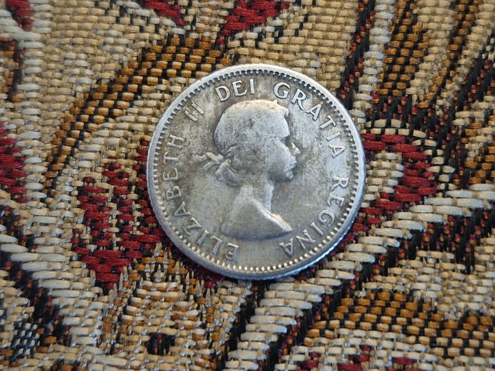 1956 Canada Dime 10 Cents Silver