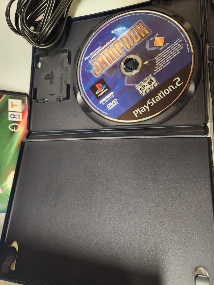 PLAYSTATION ASSESSORIES 6 piece