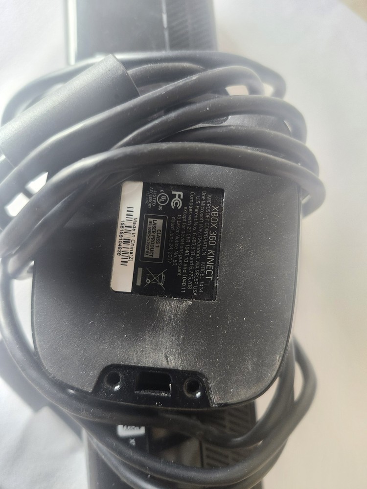 Microsoft Xbox 360 Kinect Motion Sensor Bar Black & 6 games - bundle