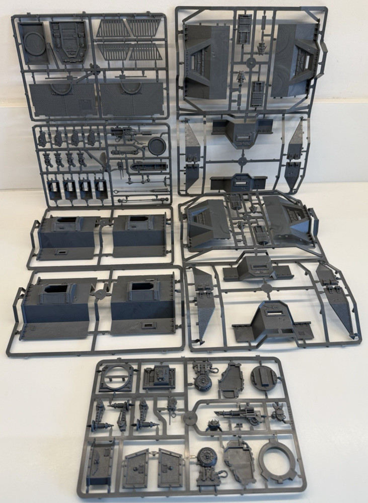 Games Workshop Warhammer 40k Imperial Bastion NIB