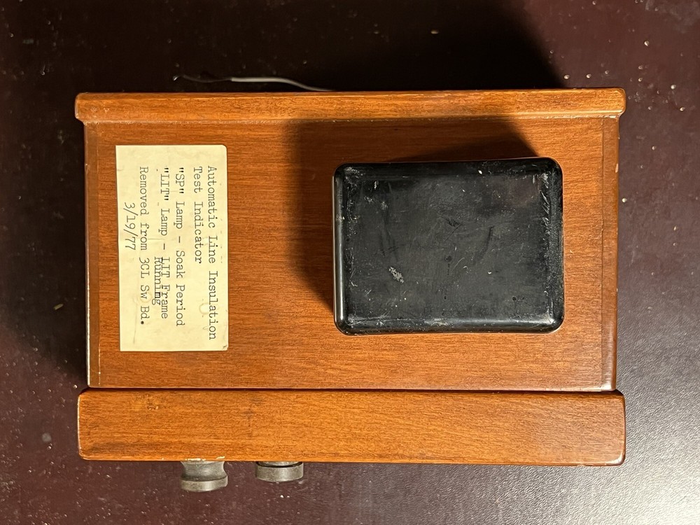 Vintage Alarm Or Test Or Indicator Indicator Box Unknown Usage 1940-69 Era *b