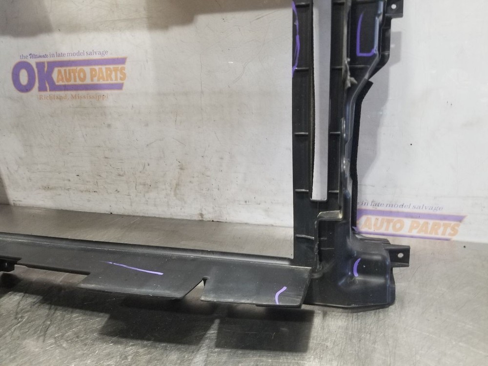 21 2021 KIA TELLURIDE FRONT AIR SHUTTER