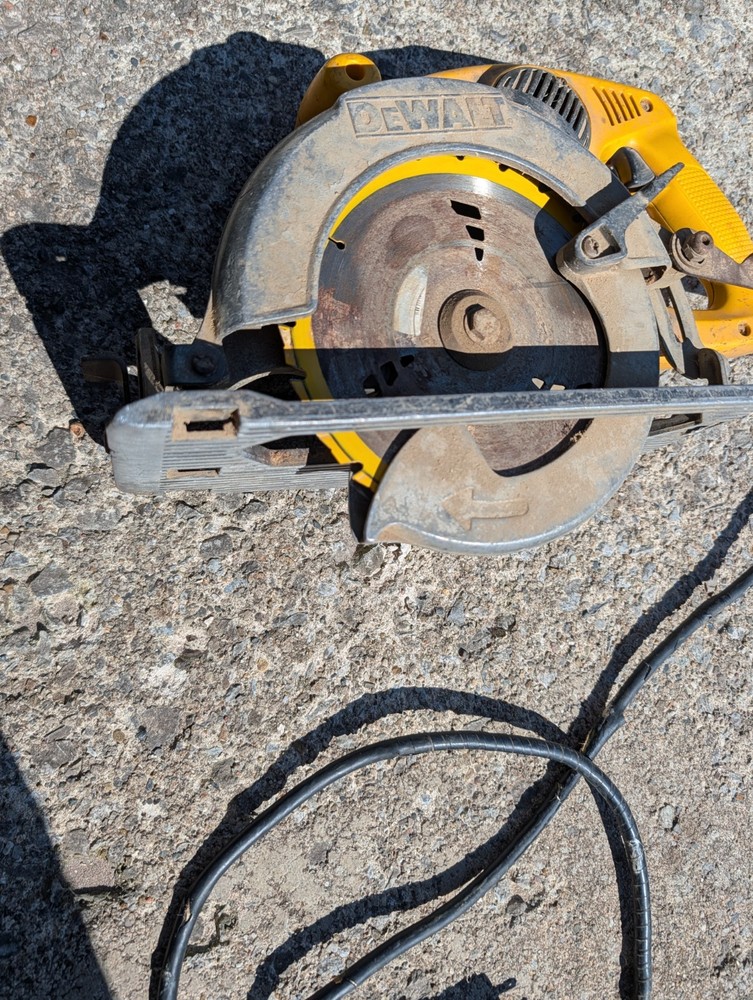 DEWALT DW378G CORDED 7-1/4" CIRCULAR SAW
