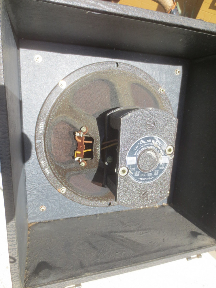 AMPRO Speaker Model 18030 / Vintage NICE!