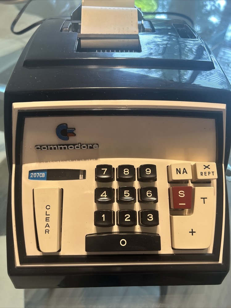 vintage commodore electronic adding machine rare model 207CB Business tested