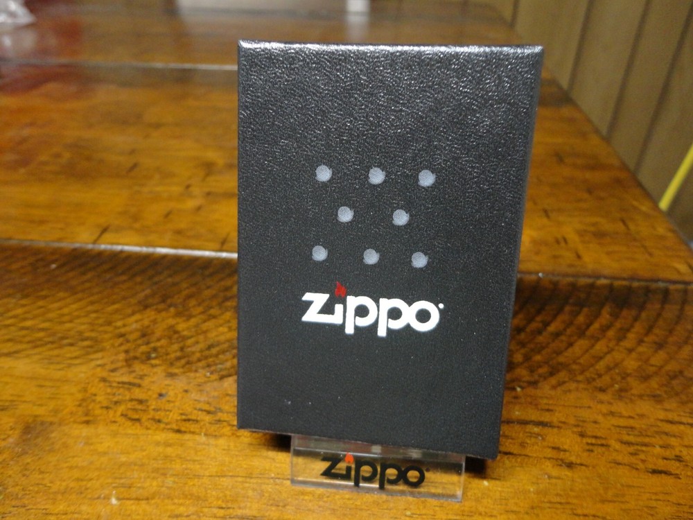 VIRGINIA STATE FLAG SERIES ZIPPO LIGHTER MINT IN BOX