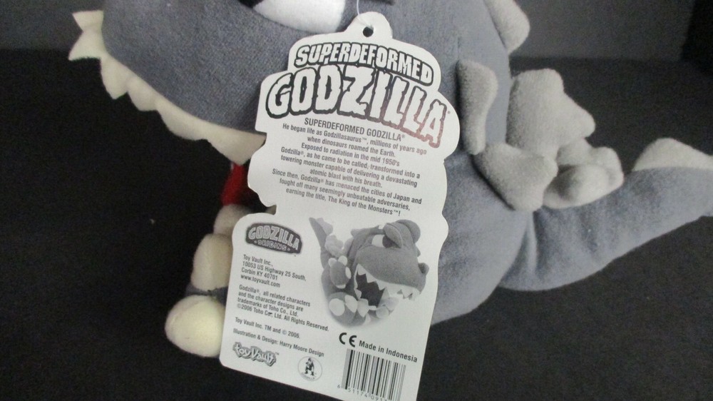 SuperDeformed Godzilla by Toy Vault