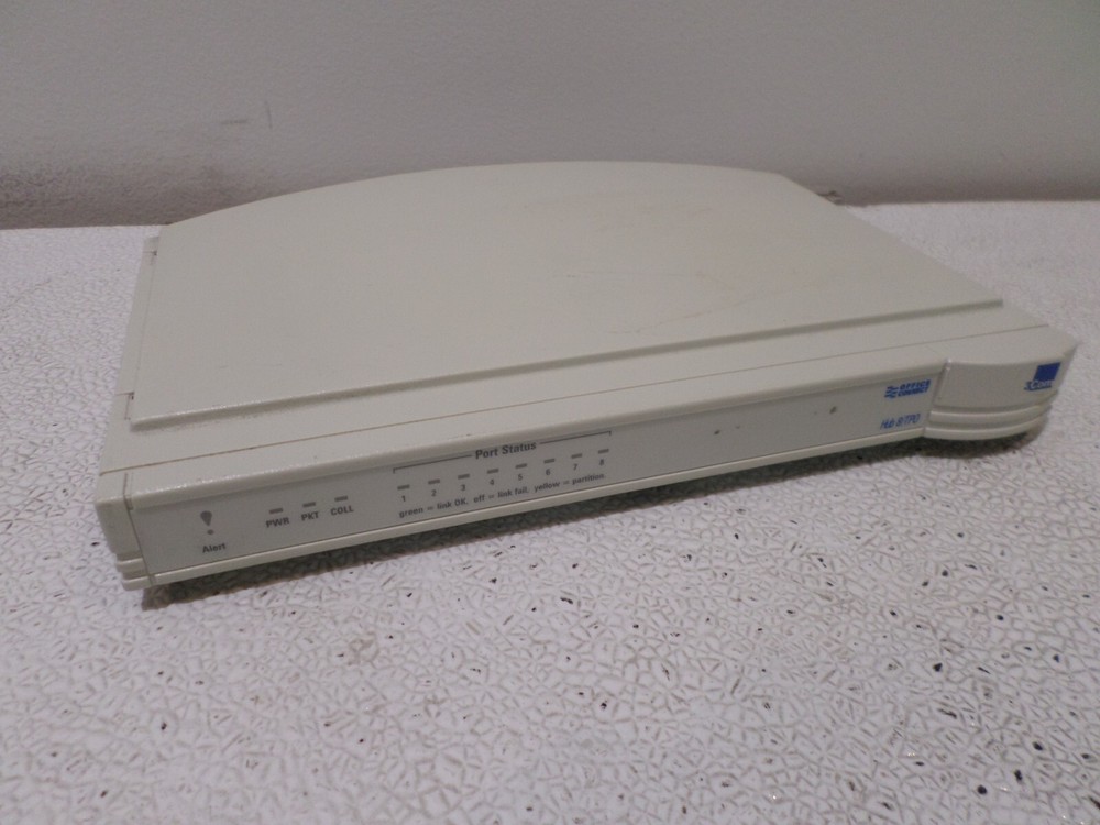 3Com  OfficeConnect (3C16700) 8-Ports External Hub Network Switch