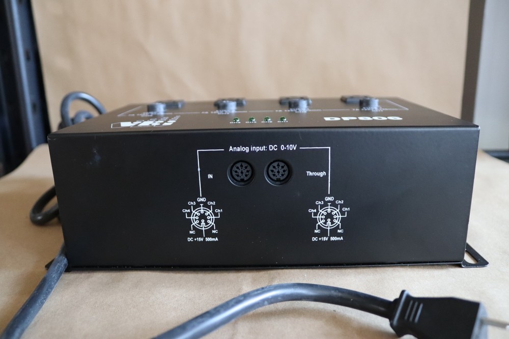 4-Channel Dimmer Pack/Switch Pack DP806