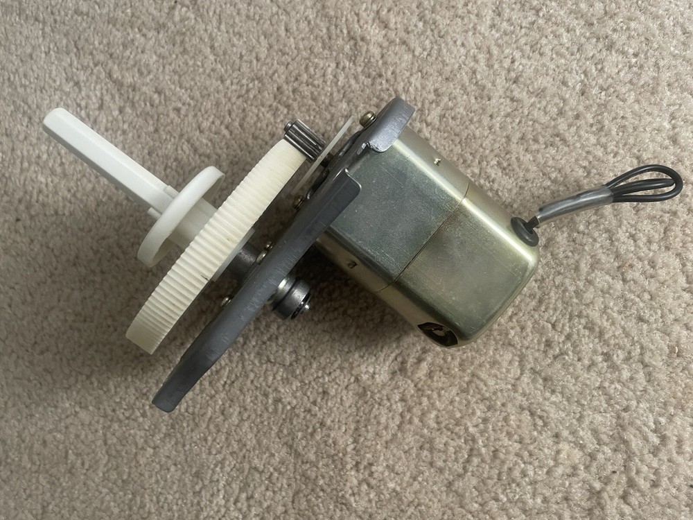 Hamilton Beach Emmie 544 - 1 Food Processor Replacement Motor & Gear Train