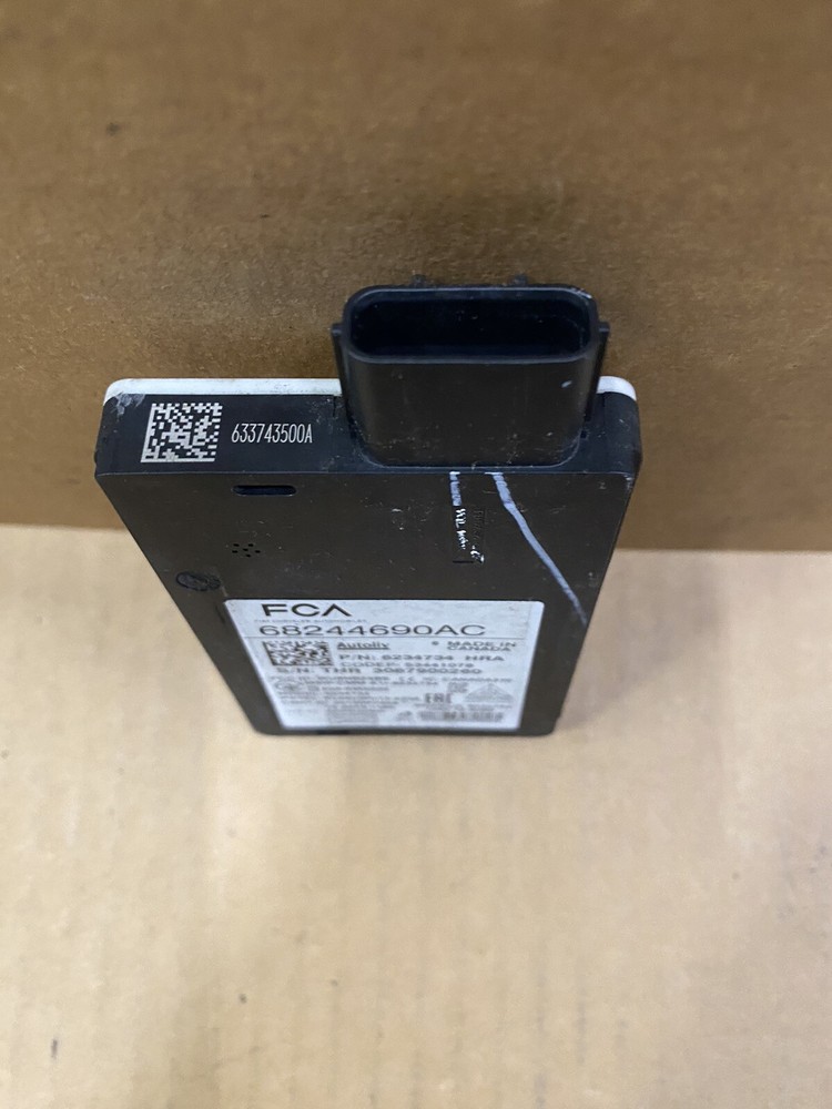 2017-21 JEEP COMPASS BLIND SPOT RADAR SENSOR CONTROL MODULE OEM 68244690AC