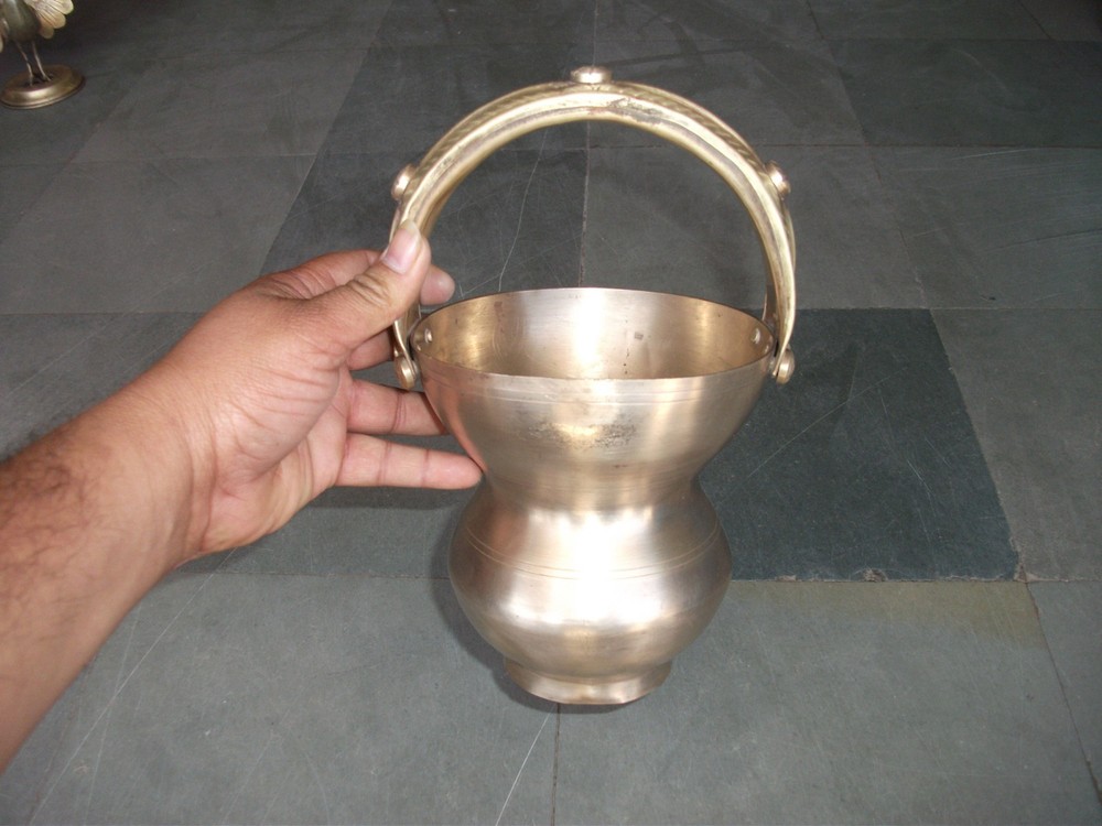 Vintage Handcrafted Solid Fine Quality Saint/Priest Kamandal Water Pot