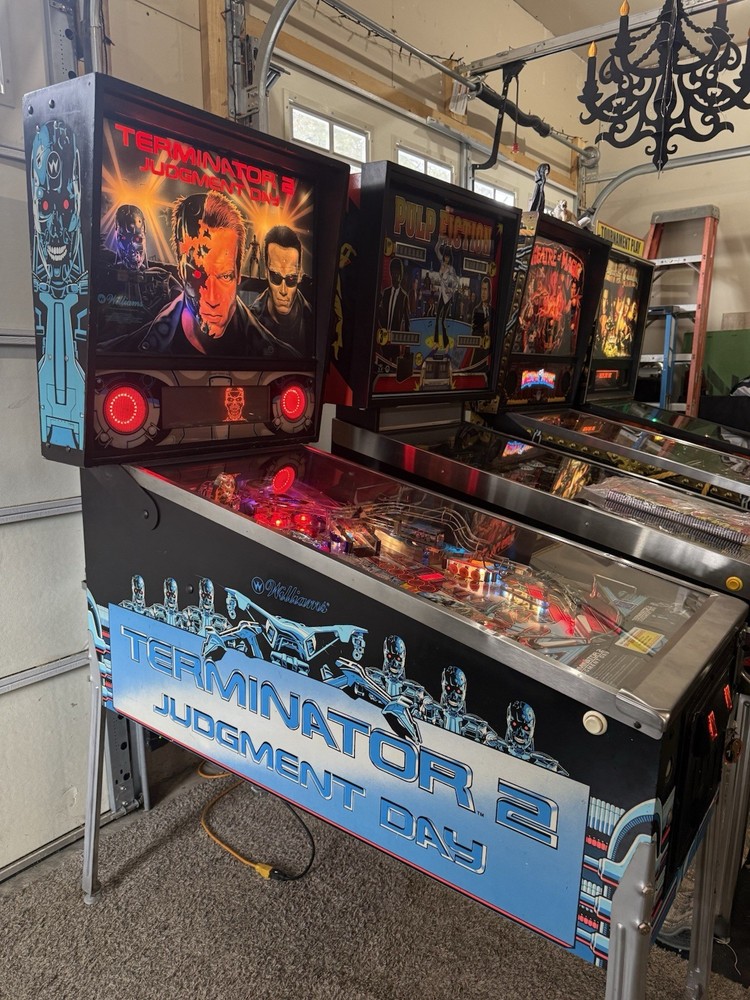 Terminator 2 Judgment Day Pinball Machine Lighted LED Williams MODS