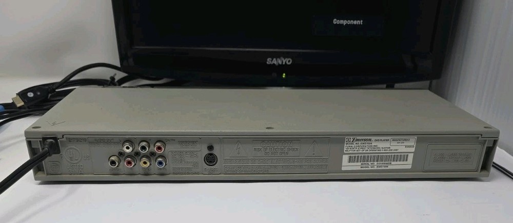 Emerson EWD7002 DVD / CD Player w/ Remote & Manual - Tested & Working