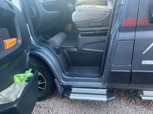 I H MOTORHOMES CAMPER VAN.CAB ENTRY STEPS.2014-20.CAB STEP.ENTRANCE STEP.PAIR