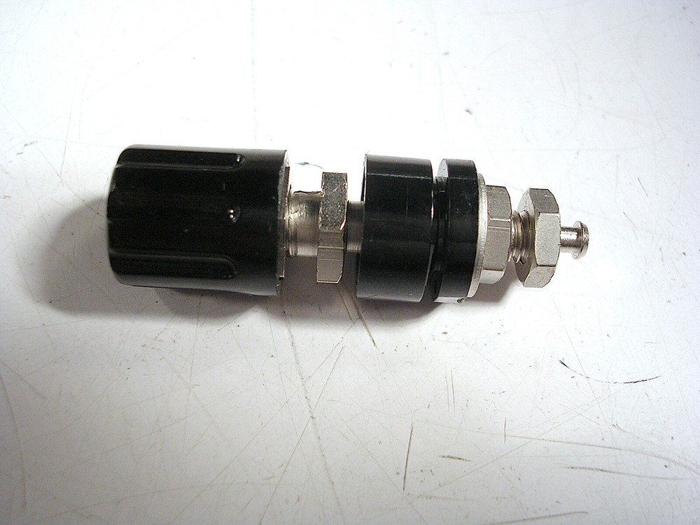 GRAYHILL 29-1B  BINDING POST  BLACK