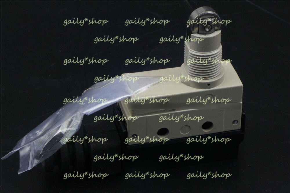 ONE Omron SHL-Q2255 Limit Switch New