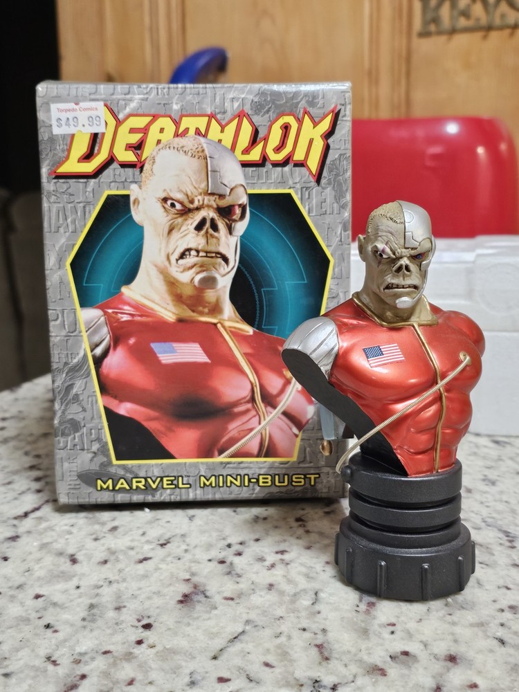 Diamond Select Deathlok Bust