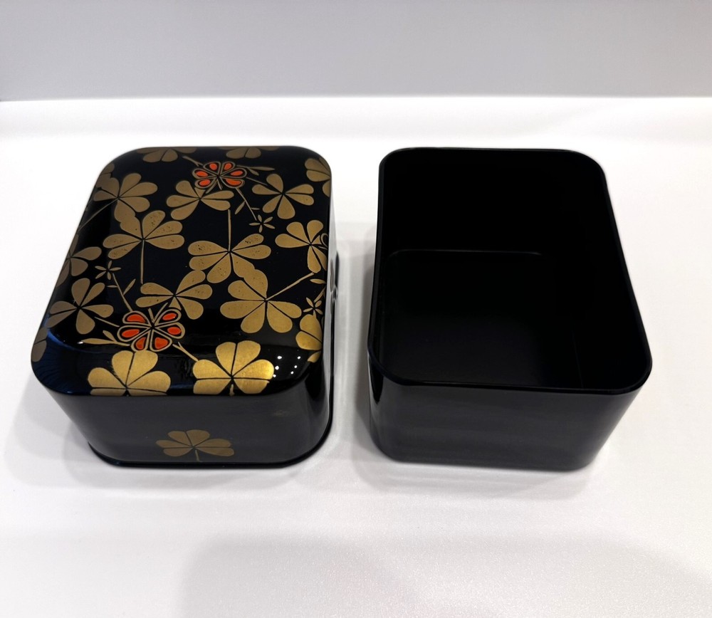 Japanese Lacquer ware container Accessories Case Box Clover design