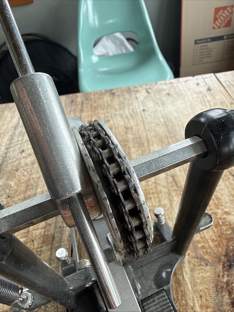 PREMIER CHAIN DRIVEN SINGLE BASS DRUM PEDAL.