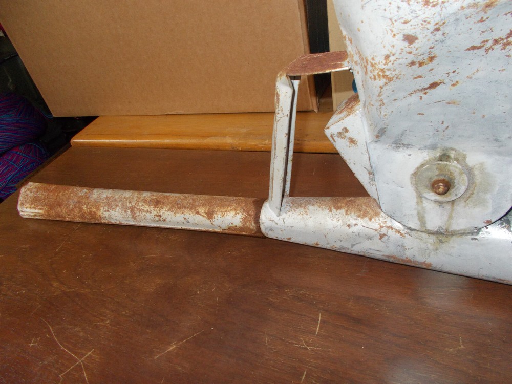 Antique Seed/Fertilizer Spreader with Hand Crank