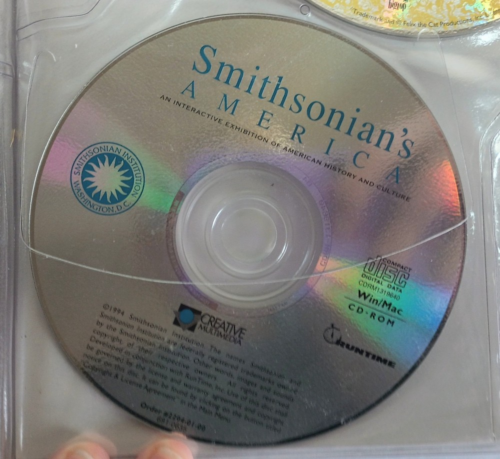 Macintosh 1995 Compact Disc Folder Performa 7.5.1 CD 6300 Apple Software Kids