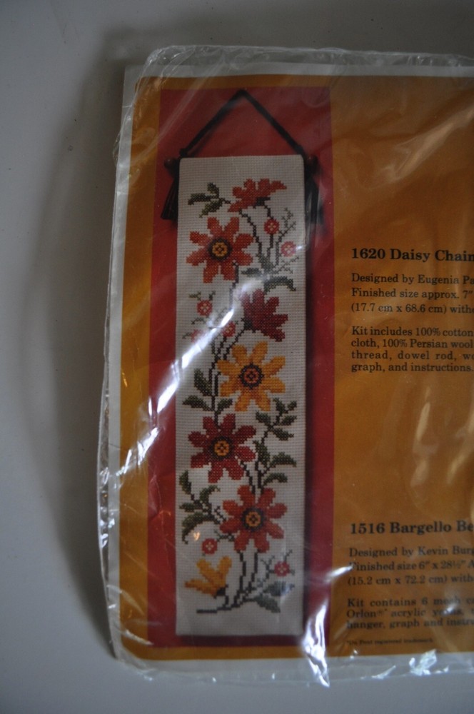 Vintage Bargello The Creative Circle 1620 Daisy Chain Bellpull FREE Shipping