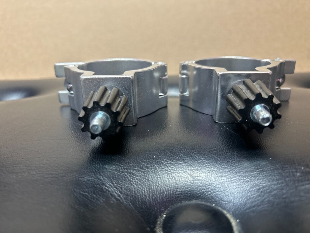 Unbranded Pair Of Lighting Clamps