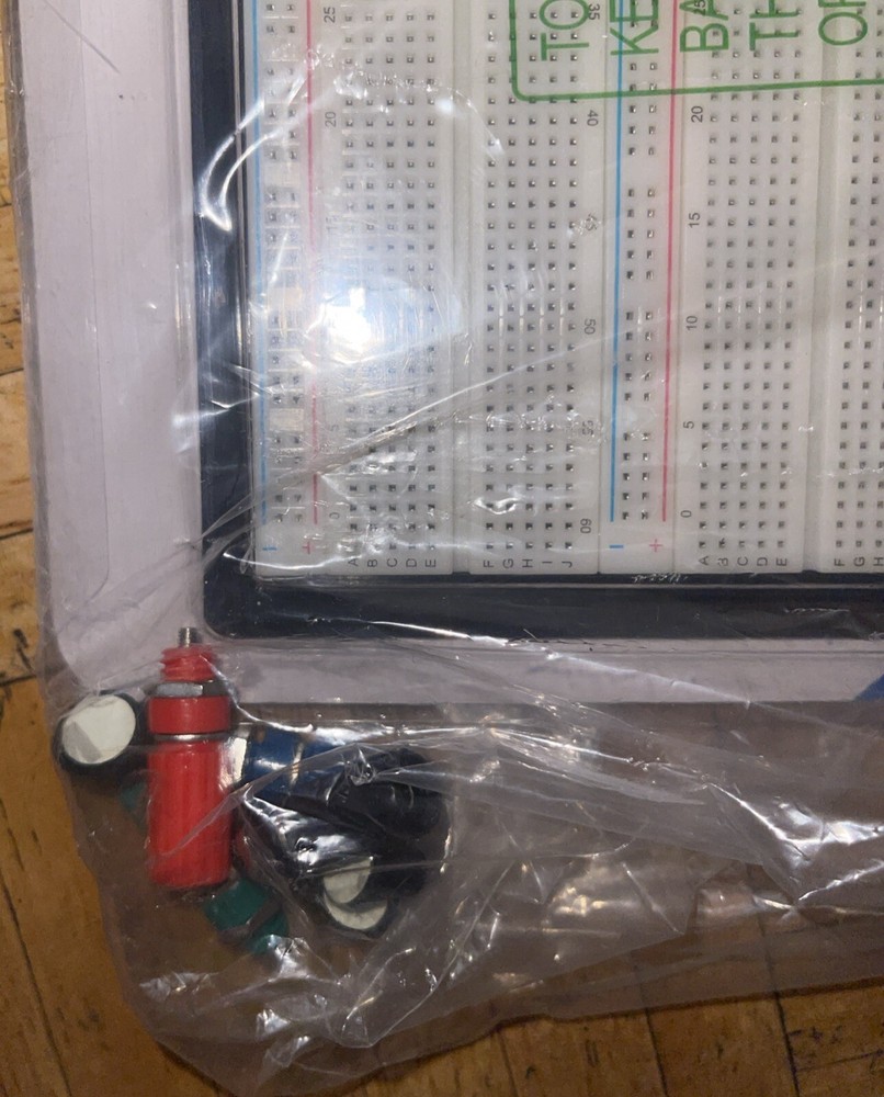 3220 Point Breadboard