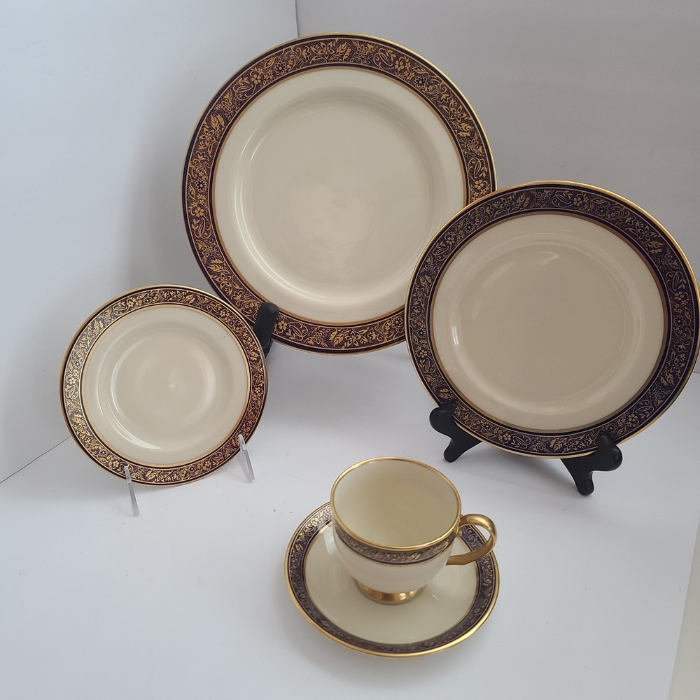 Barclay by Lenox 5 Piece Place Setting 2 nd quality