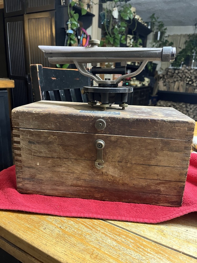 Vintage Berger Engineering Instruments Surveying Transit-Level Model 190A
