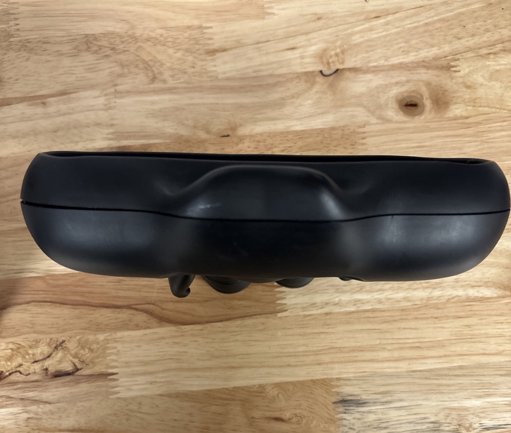 Beats By DR Dre. Pill Bluetooth Speaker Dude Holder Stand Only Black