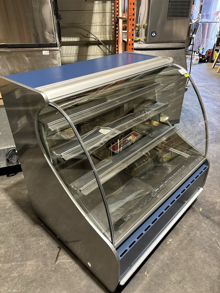 STRUCTURAL CONCEPTS 50” CURVED GLASS REFRIGERATED BAKERY DISPLAY CASE, MDL#HV48R