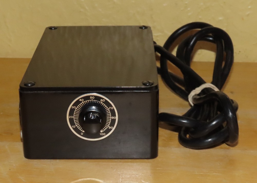 Lester Dine 52mm Electronic Ring Flash w/Clinical Box IV TESTED