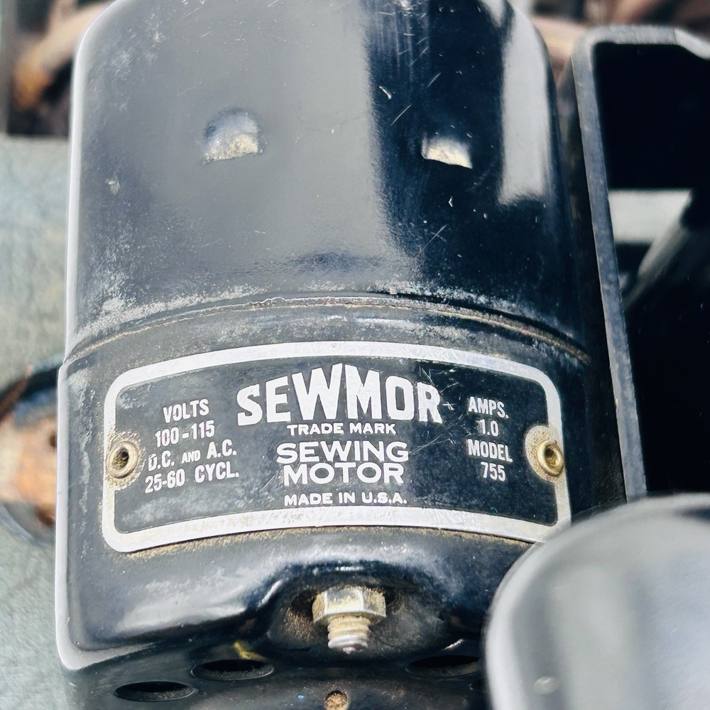 Sewmor Sewing Machine Model 303 Featherlight Portable + Case (Not working?)