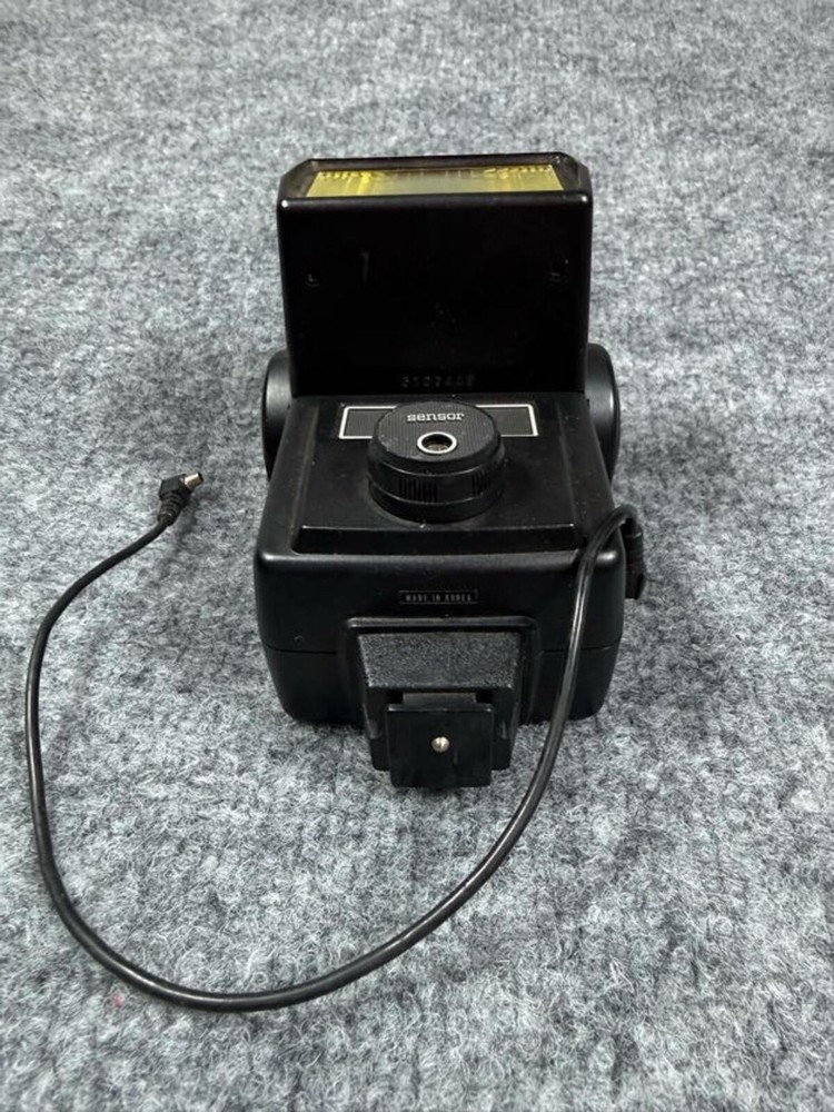 Vivitar Auto Thyristor 283 Camera Flash