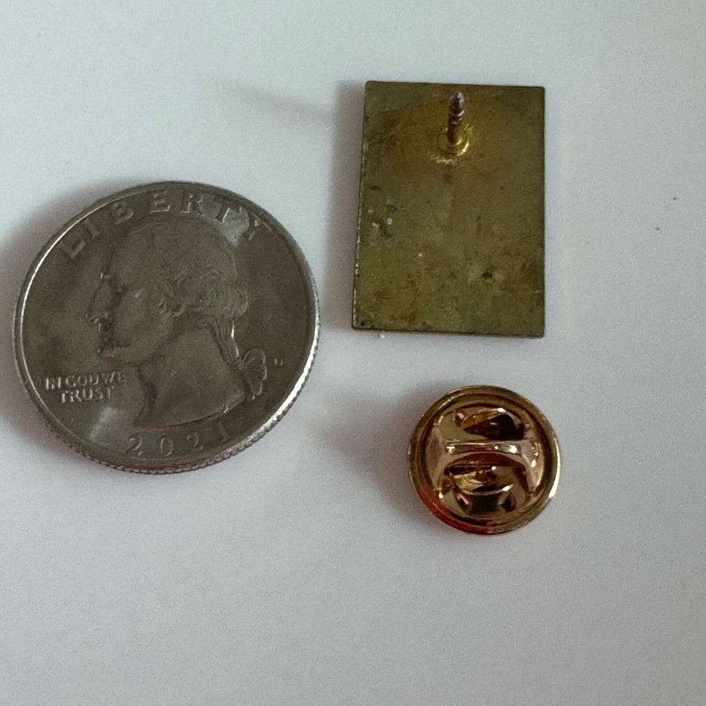 Vintage R:Base System V Lapel Pin IBM PC Relational Database Software