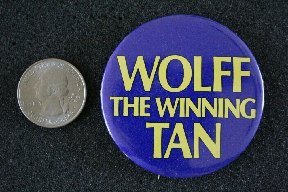 Wolff System The Winning Tan Tanning Bed Lights Pin Pinback Button #22595